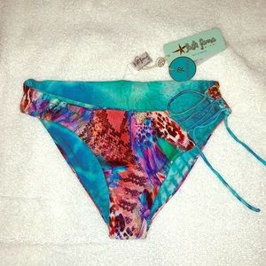 🐠RARE Luli Fama Exclusive reversible side hipster